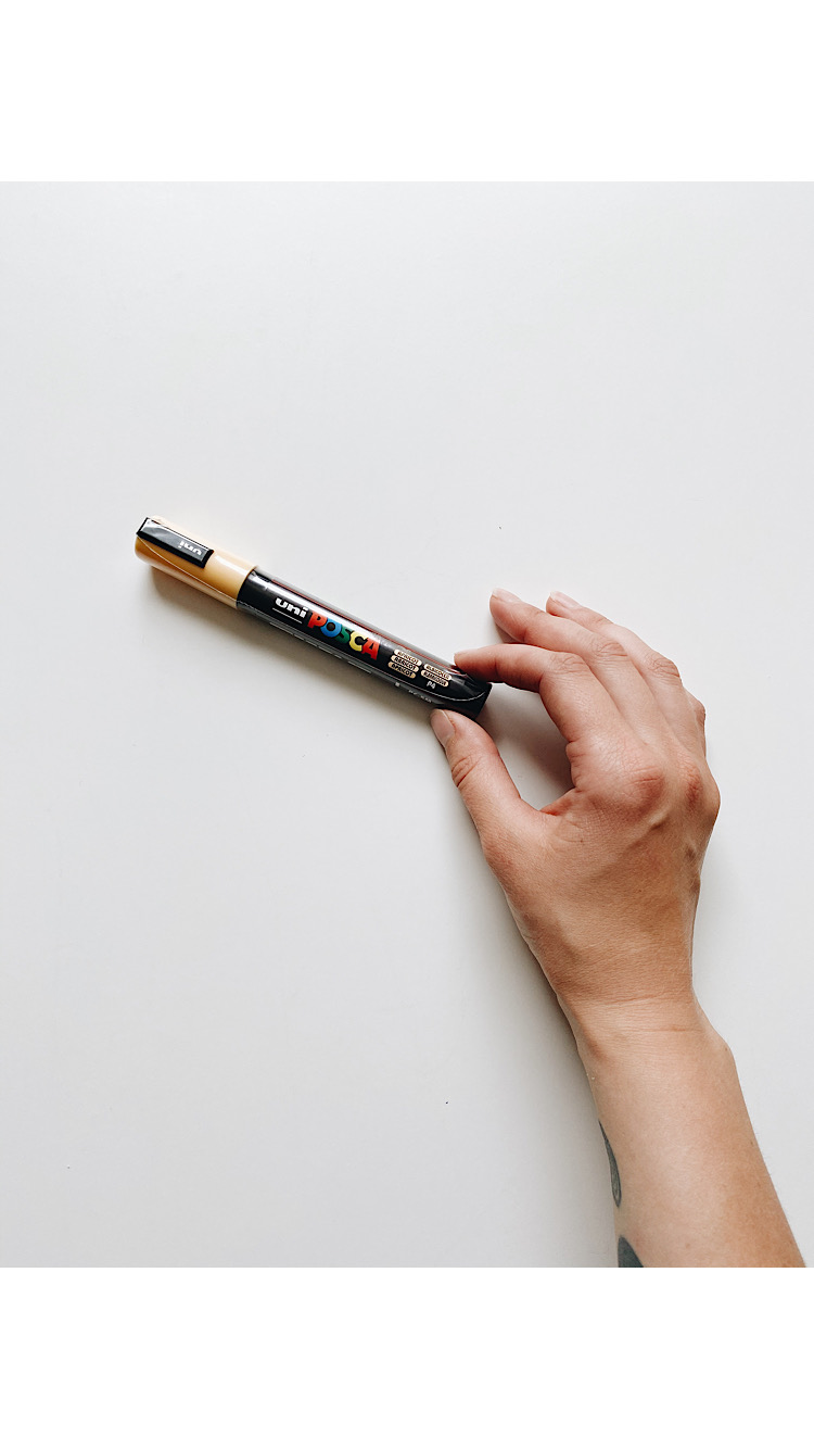 Маркер Posca 1.8-2.5мм, абрикосовый