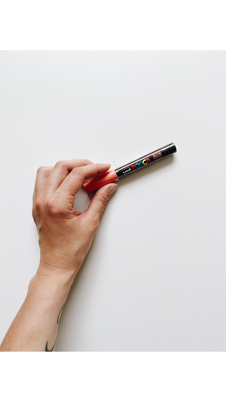 Маркер Posca 0.7мм, кораллово-розовый